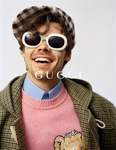 does harry styles wear gucci memoire|harry styles gucci shoot.